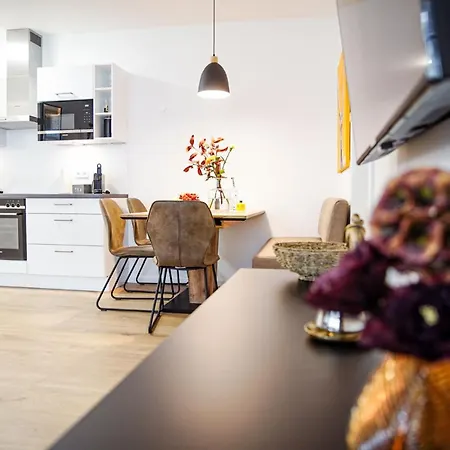 Gebirgsresort - 2 0 2 *